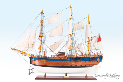 Seacraft Gallery HMB ENDEAVOUR Painted Wooden Model Ship Boat 95cm Handmade Gift