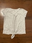Girl’s Zella Light Gray Short Sleeve Shirt Size 14-16 Opening Tie In Back — photo 4