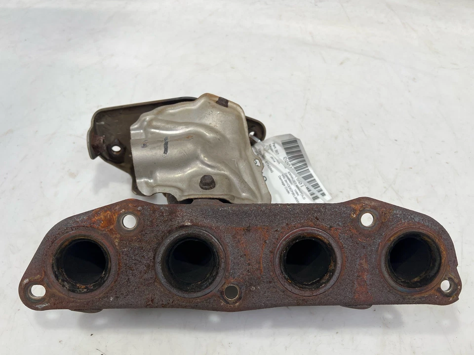 Nissan 1.6L Engine Exhaust Manifold - Fits Versa Micra OEM 140023HC0A - Image 2 of 4