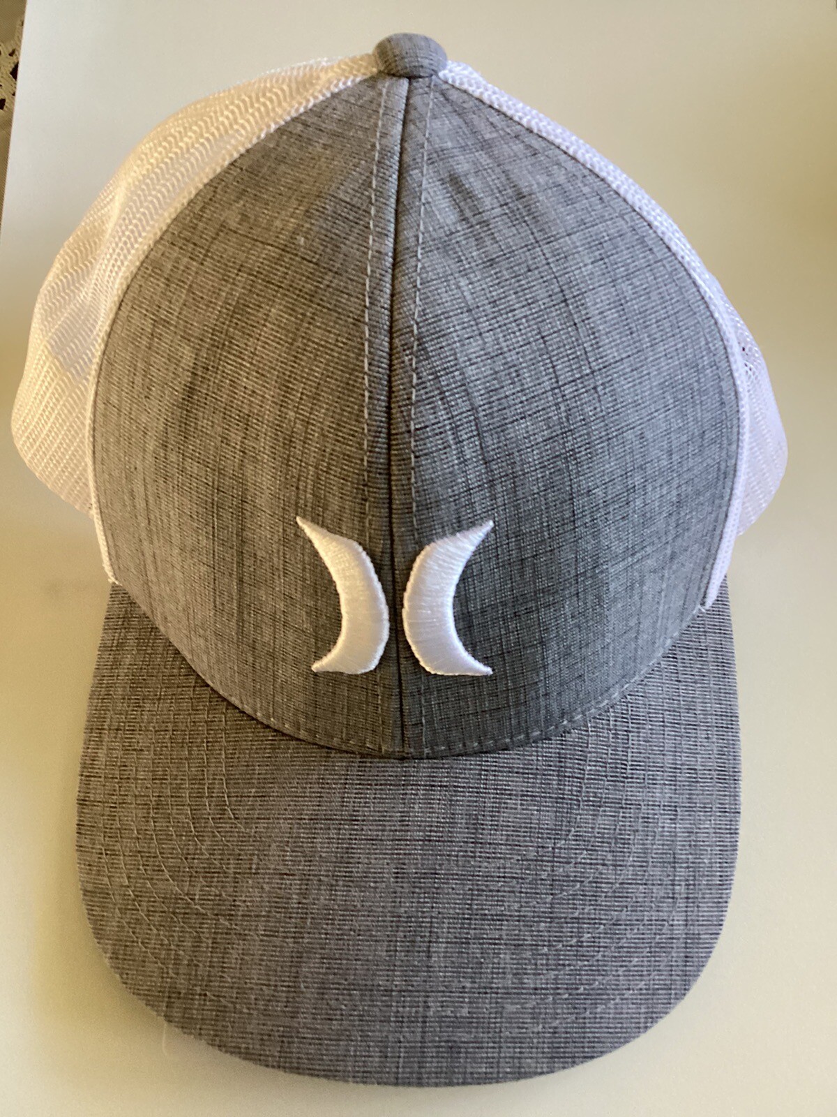 Hurley SnapBack Hat “ The CLASSICS Cap. - image 1