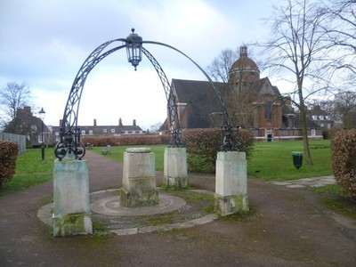 Photo A2 Memorial to Henrietta Barnett Finchley Hampstead Garden Suburb  c2015