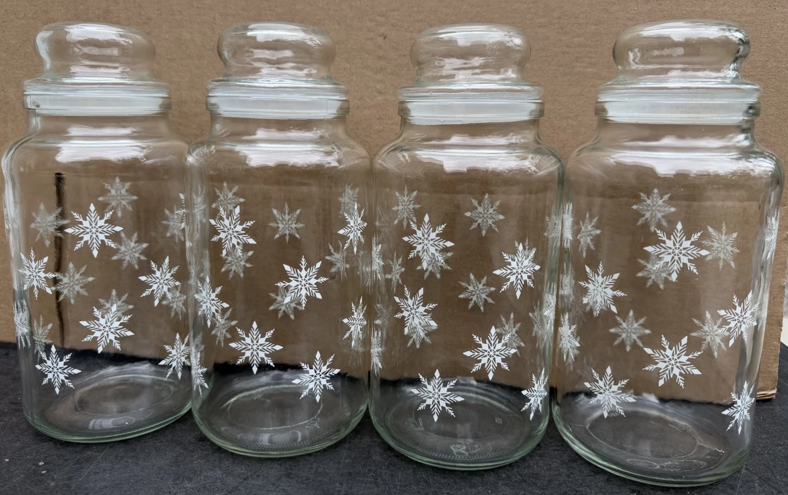 Set 4 Clear Glass Qt Canister Jars Snowflake design for Food Storage, - READ -