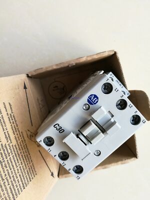 100-C30EJ10 new DC contactor