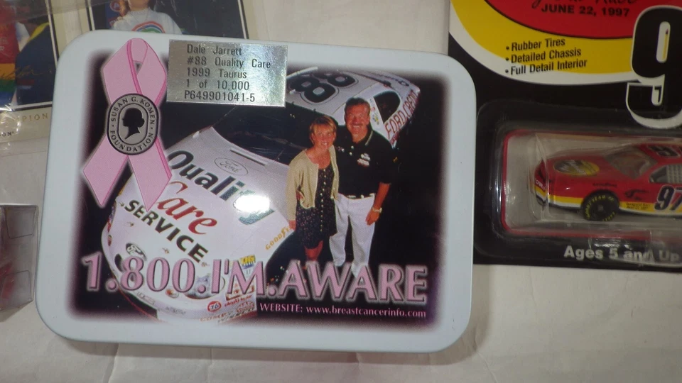 Смешанный лот NASCAR - шляпы, литые автомобили, фотографии, дневник чемпиона, карты - Изображение 4 из 4