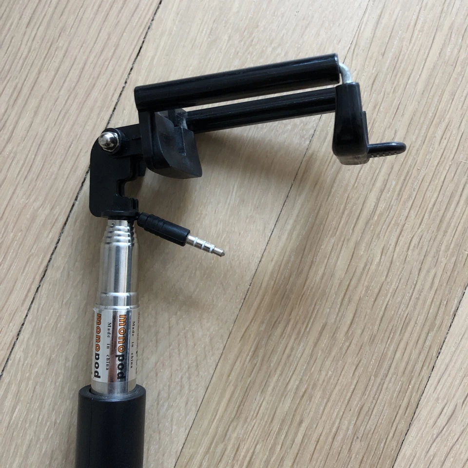 Monopod extendable phone selfie stick - Image 4 of 4