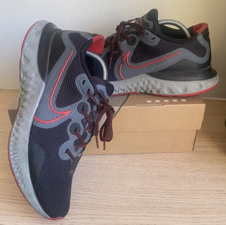 ?Nike Renew Run Black/Red/Grey Running Shoes CZ8674-001- SZ  display picture 3
