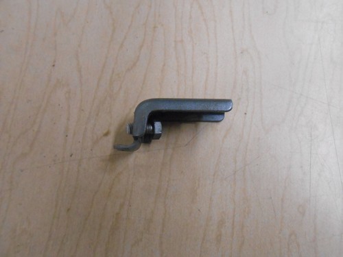 648-24566-01-00 Yamaha 1992 30hp C30ELRQ outboard fuel filter bracket T154 - 第 3/3 張圖片