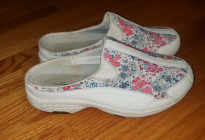 Easy Spirit Traveltime Martha Stewart mules Women Size 11 WW
