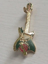 Hard Rock Cafe Las Vegas St Patrick's Day Green Guitar With Gold Harp & Trim Pin