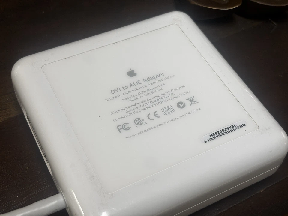 Genuine Apple A1006 DVI to ADC Power Adapter for Studio & Cinema Displays - Image 3 of 4