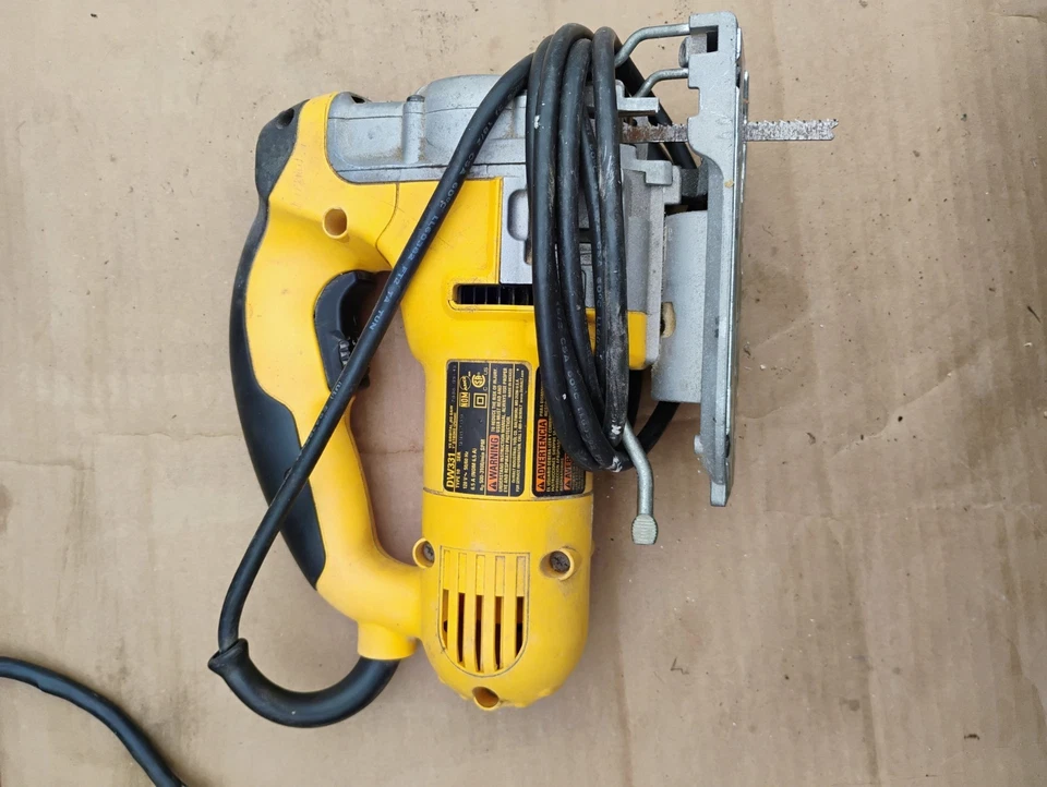 Ferramenta elétrica para quebra-cabeça DEWALT - Imagem 2 de 2