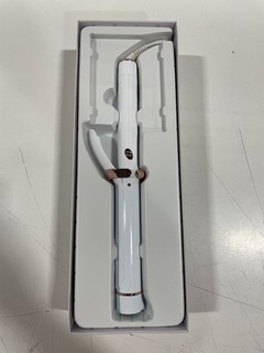 T3 SinglePass Curl 1.25 Inch Professional Curling Iron White