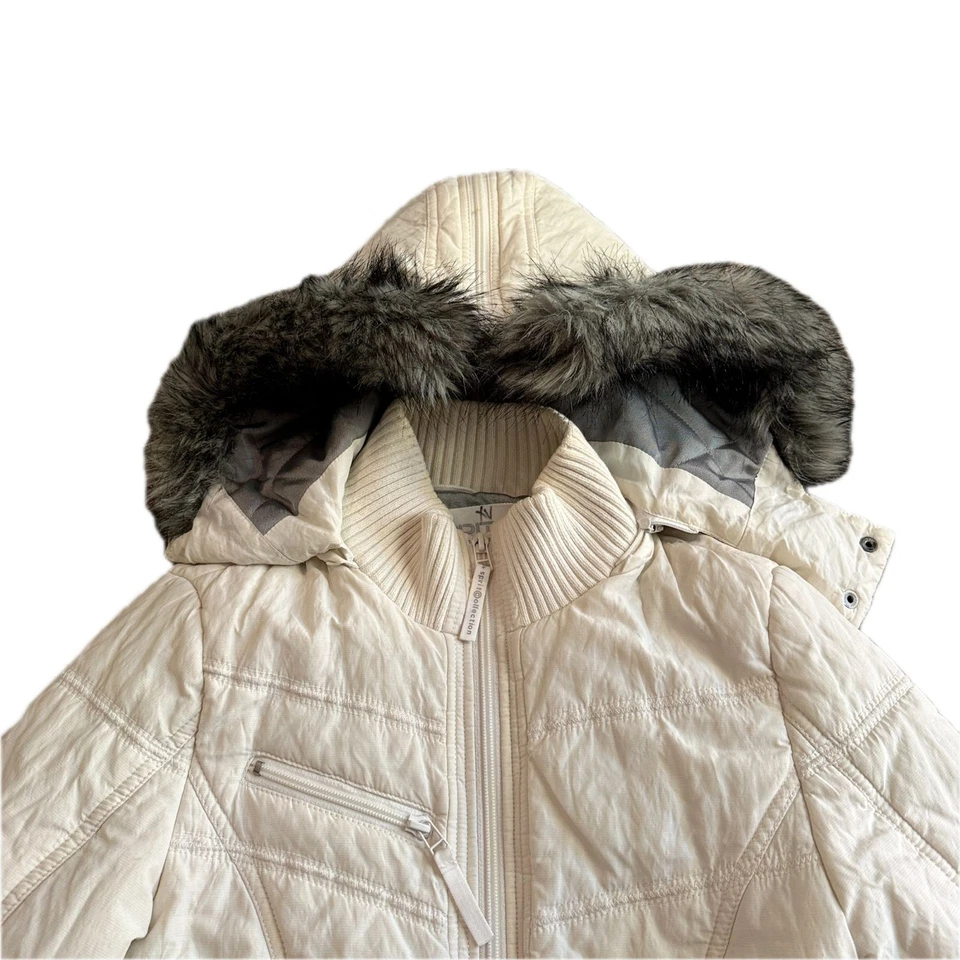 Y2K Cream White Cropped Puffer Jacket Faux Fur Hood 2000s Bimbo Mob Wife Winter - Image 2 of 4