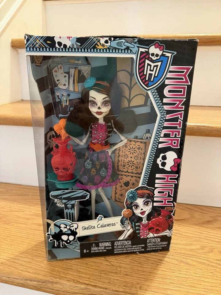Monster High- Skelita Calaveras Art Class- RARE 2013 New In Box BDF14 - Image 2 of 4