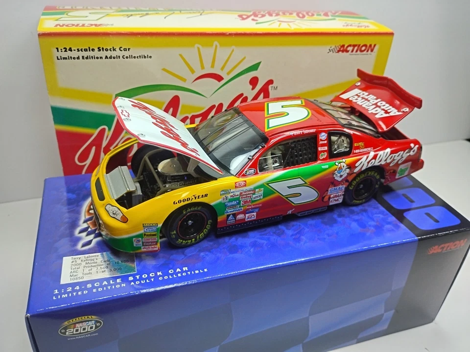 Terry Labonte #5 Kellogg's Corn Flakes 1998 Chevrolet Monte Carlo 1:24 Scale Die - Image 3 of 4