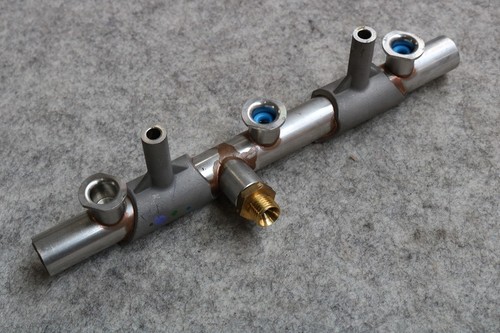 Audi A4 A5 A6 A7 A8 Kraftstoffverteiler rechts 06E130090AD fuel rail 3.0 TFSI