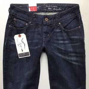 levis bold curve