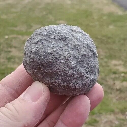 Crack Your Own Geodes-Golf Ball Sized-HIGH GRADE Geodes - Picture 1 of 12