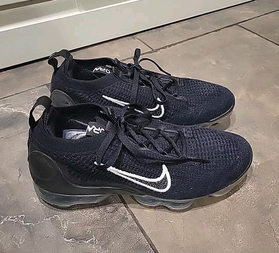 Nike Air Vapormax 2021 FK Flyknit Black/Metallic Silver Nike Air Vapormax 2021 FK Flyknit Black/Metallic Silver