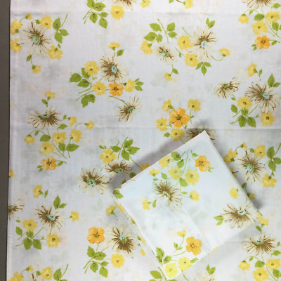 Pair Vtg Pequot Mountain Mist Muslin Std Pillowcases Yellow Floral Cottagecore