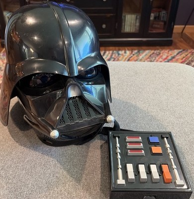 Hasbro 2004 Darth Vader Helmet With Electronic Voice Changer Star Wars X