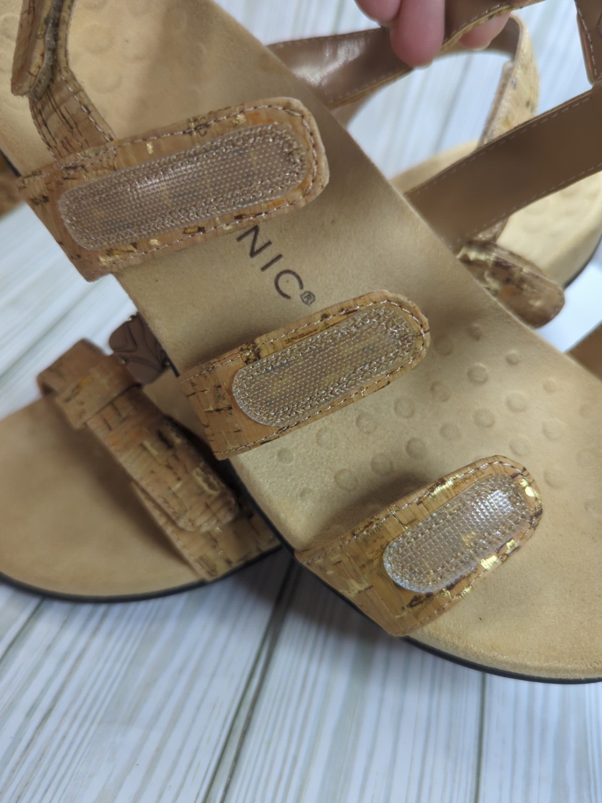 Vionic Amber Adjustable Sandals size 9 Podiatrist… - image 10