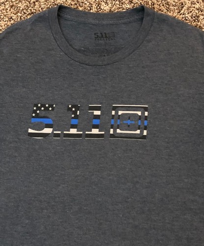 Camiseta 5.11 Tactical American Flag Classic Logo Para Hombre Azul/Gris Talla Grande - Imagen 2 de 5