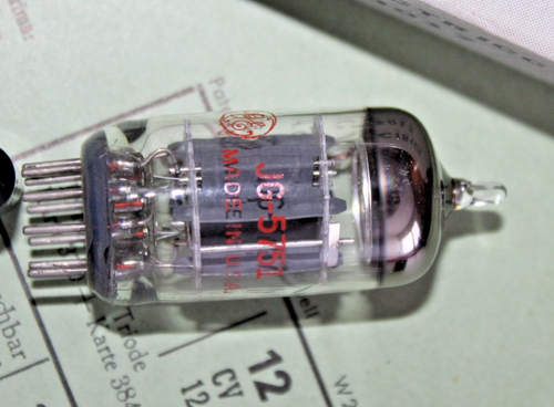 5751 GE GENERAL ELECTRIC RED - MADE IN USA - NOS - OVP - 12AX7/ECC83/7025