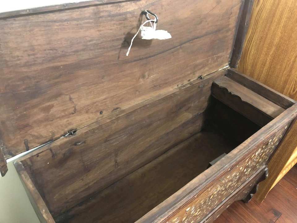 Hermoso tocador antiguo de madreperla de Oriente Medio de 1900 Foto 4 de 4