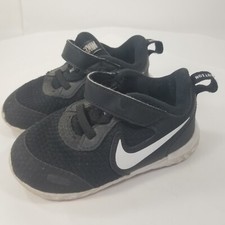 Toddler Nike Revolution 5 Athletic Shoes BQ5673-003 - Black/White - Size 6C