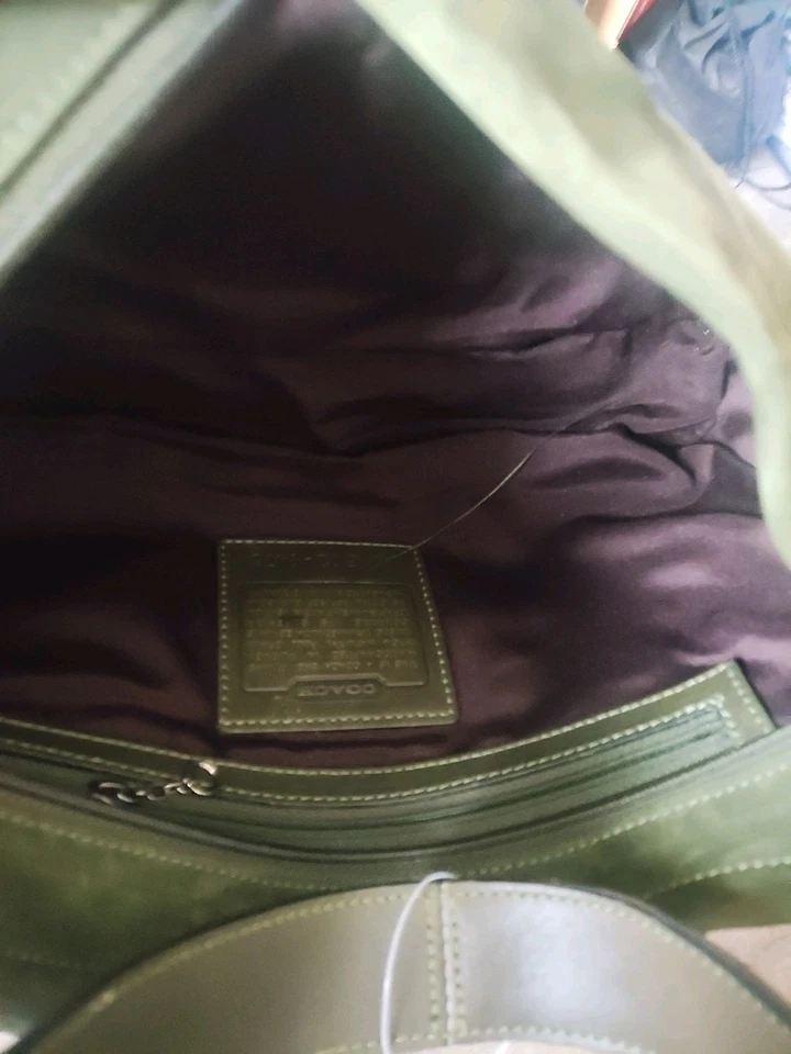 复古 Coach 9476 麂皮钱包 — 第 2/4 张图片