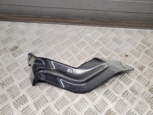 Volkswagen Atlas 2021 Vorne rechts Halterung Kotflügel 3CM821136 ATV78098