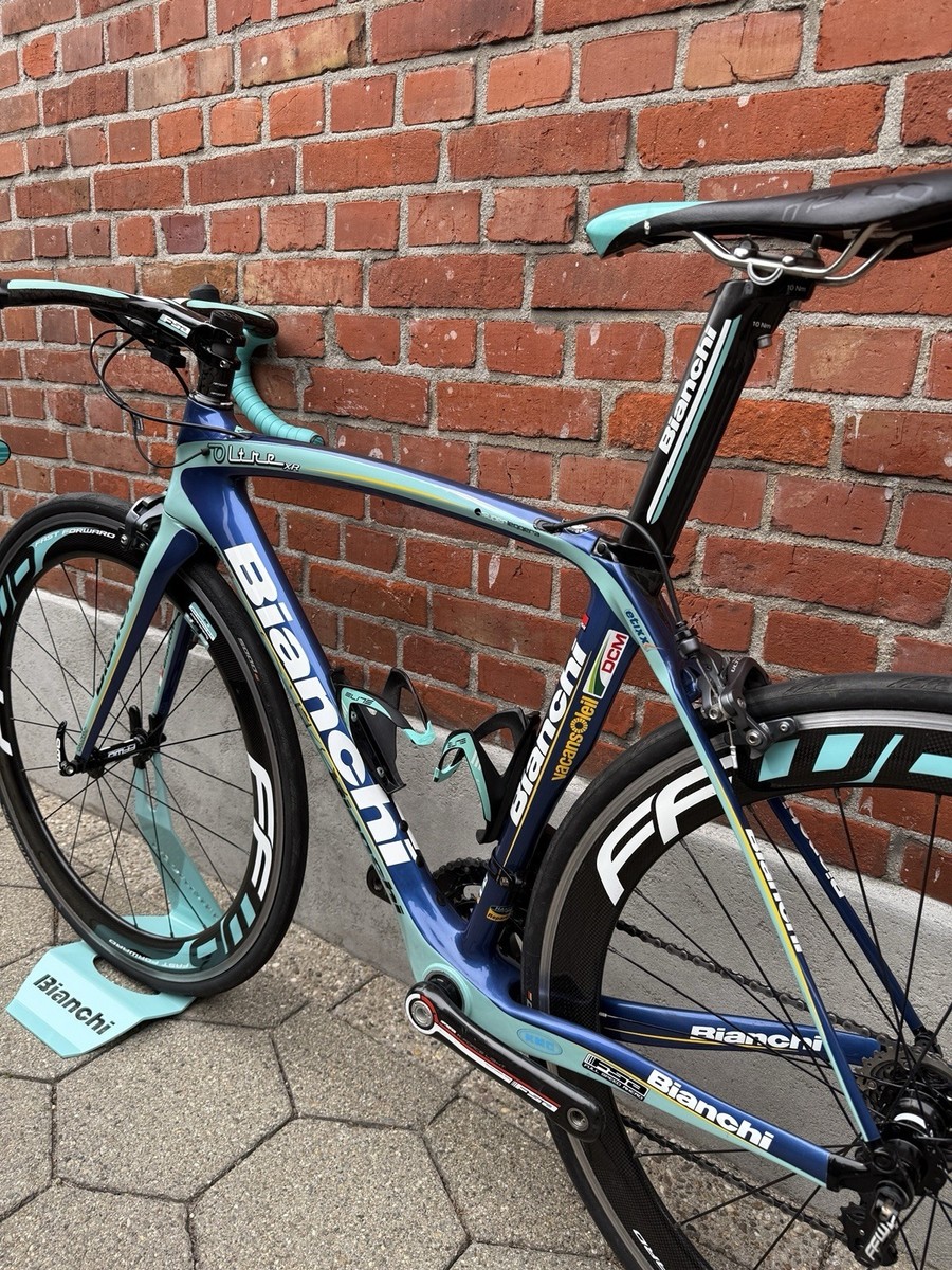 Bianchi Oltre XR Carbon/Shimano Ultegra Di2/Size 53/FFWD/Team