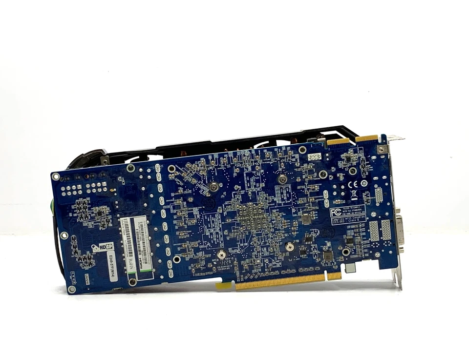 Sapphire AMD Radeon HD7950 3GB GDDR5 GPU - Image 2 of 3