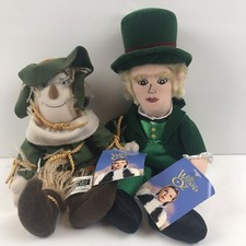 WARNER BROS WIZARD OF OZ SCARECROW AND WIZARD BEAN BAGS RETIRED COLLECTABLES