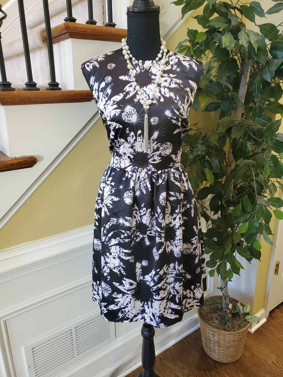 joe fresh ladies dresses All the dresses youll want to wear this holiday season , Shop 25% off Women's and Girls Dresses and Skirts until tomorrow in-store and online , #JoeFresh #HolidayOutfits #OOTD #OutfitInspo