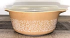 Vintage Pyrex 472-B 750mL - Woodland Casserole Dish w/ Lid Flowers Light Brown