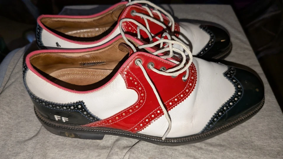 Tênis de golfe masculino FJ MyJoy ICON couro sela – Vermelho/branco/preto tamanho 9 - Imagem 3 de 4