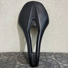 Fizik Argo Vento R1 140mm Saddle - Black, Car...