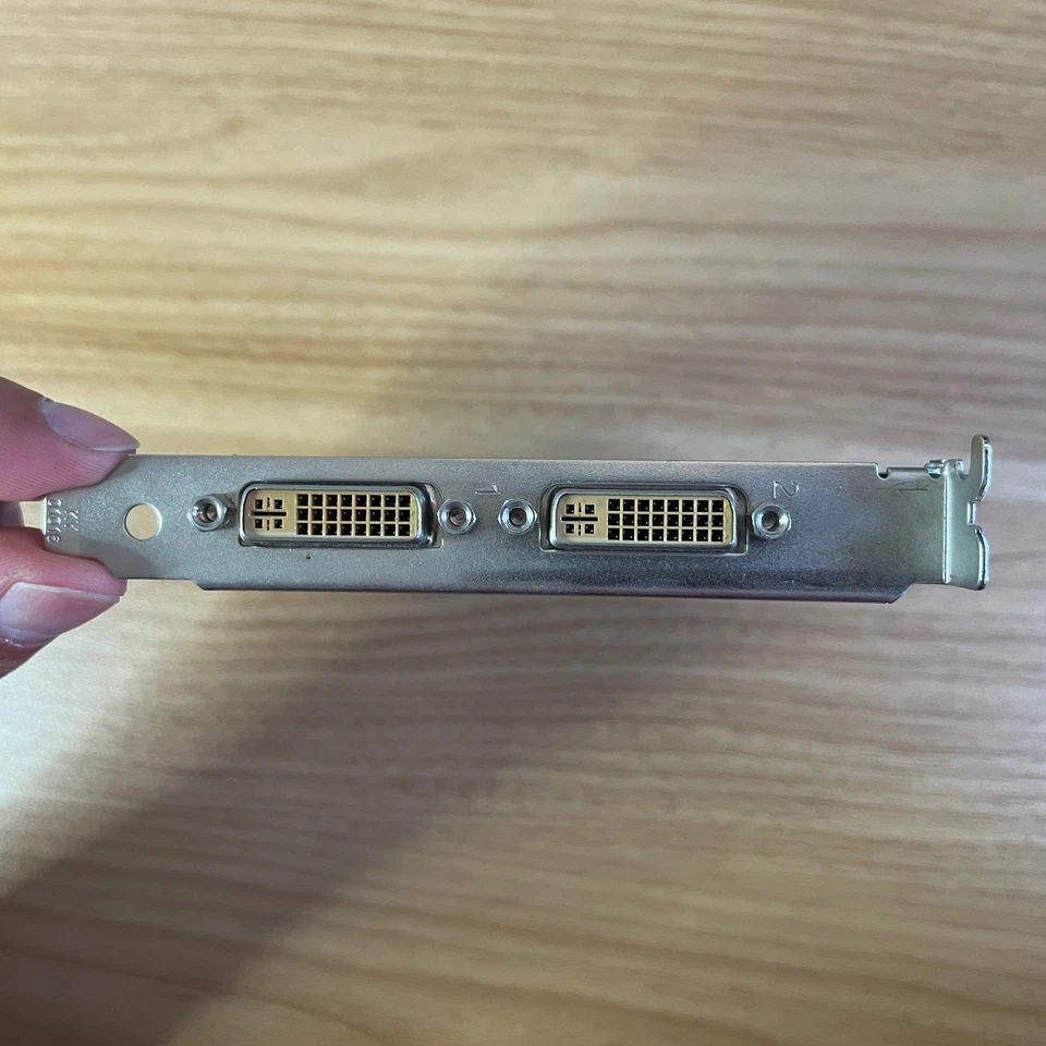 Sun Microsystems NVIDIA Quadro FX 370 (371-3990) 256MB DDR2 SDRAM PCI Express... - Image 3 of 3