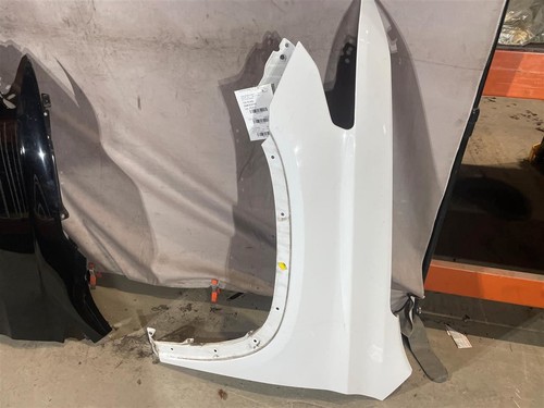 (LOCAL PICKUP ONLY) Driver Fender Classic Style S Or VIN T 5th Digit Fits 18-24