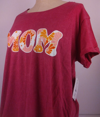 Daisy Mom Berry Fun Mineral Wash SS Mother's Day T Shirt Size XL - New.    (B14)