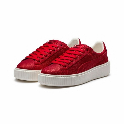 red platform pumas