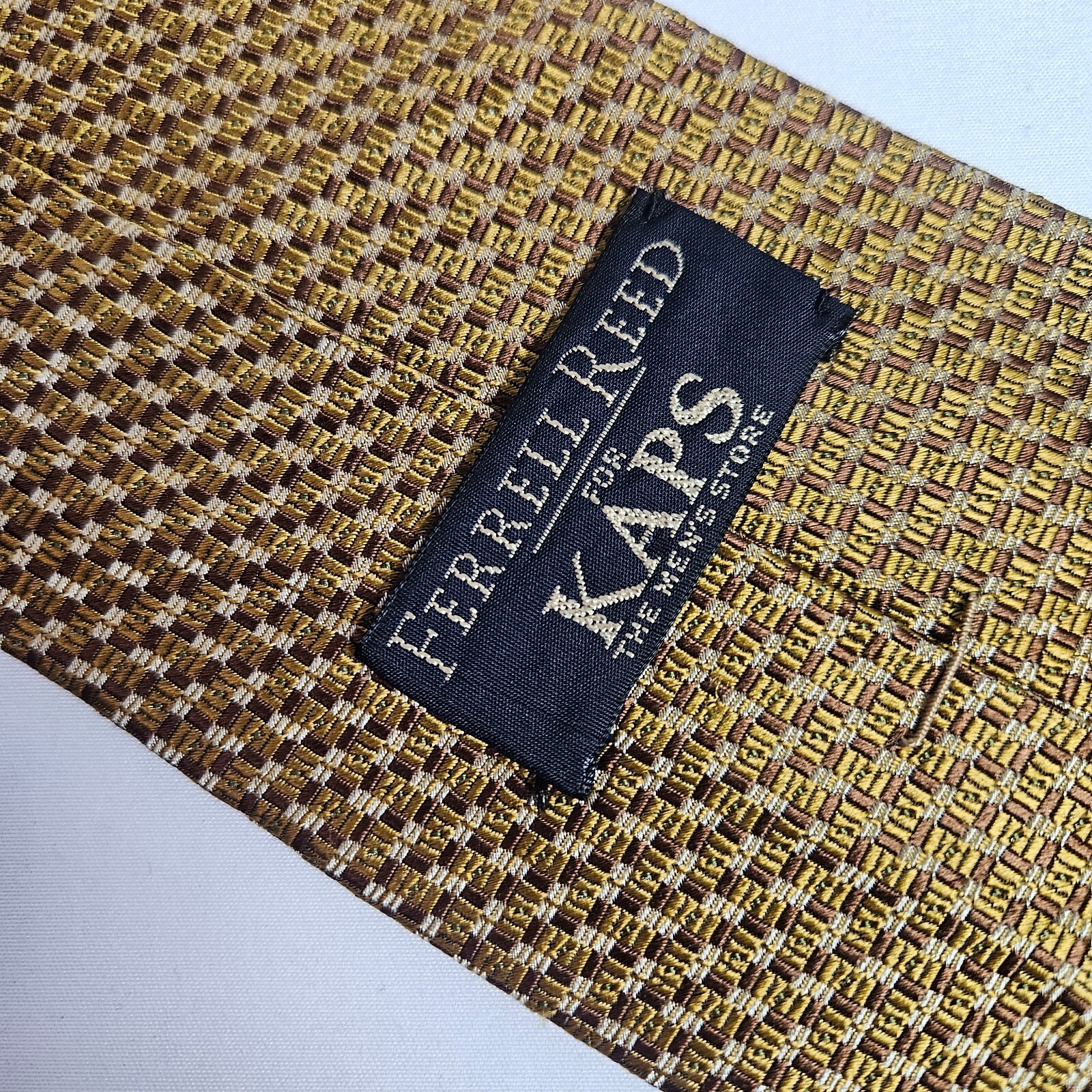 Ferrell Reed 100% Silk Hand Made Tie Mens Geometric Gold Made in USA 4" x 56"
