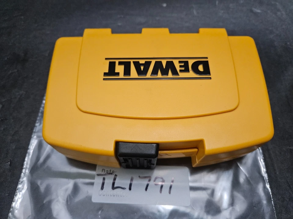 DEWALT 21 PC NUT DRIVER SET W/CASE #DW2161 (TL1791) - Image 3 of 4