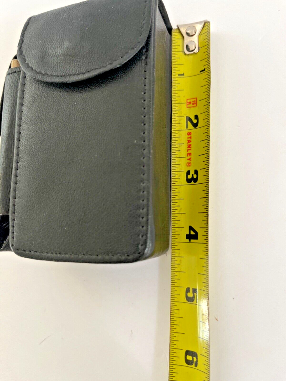 Genuine Leather Cigarette Hard Case With Mag Snap Closure And Lighter Holder