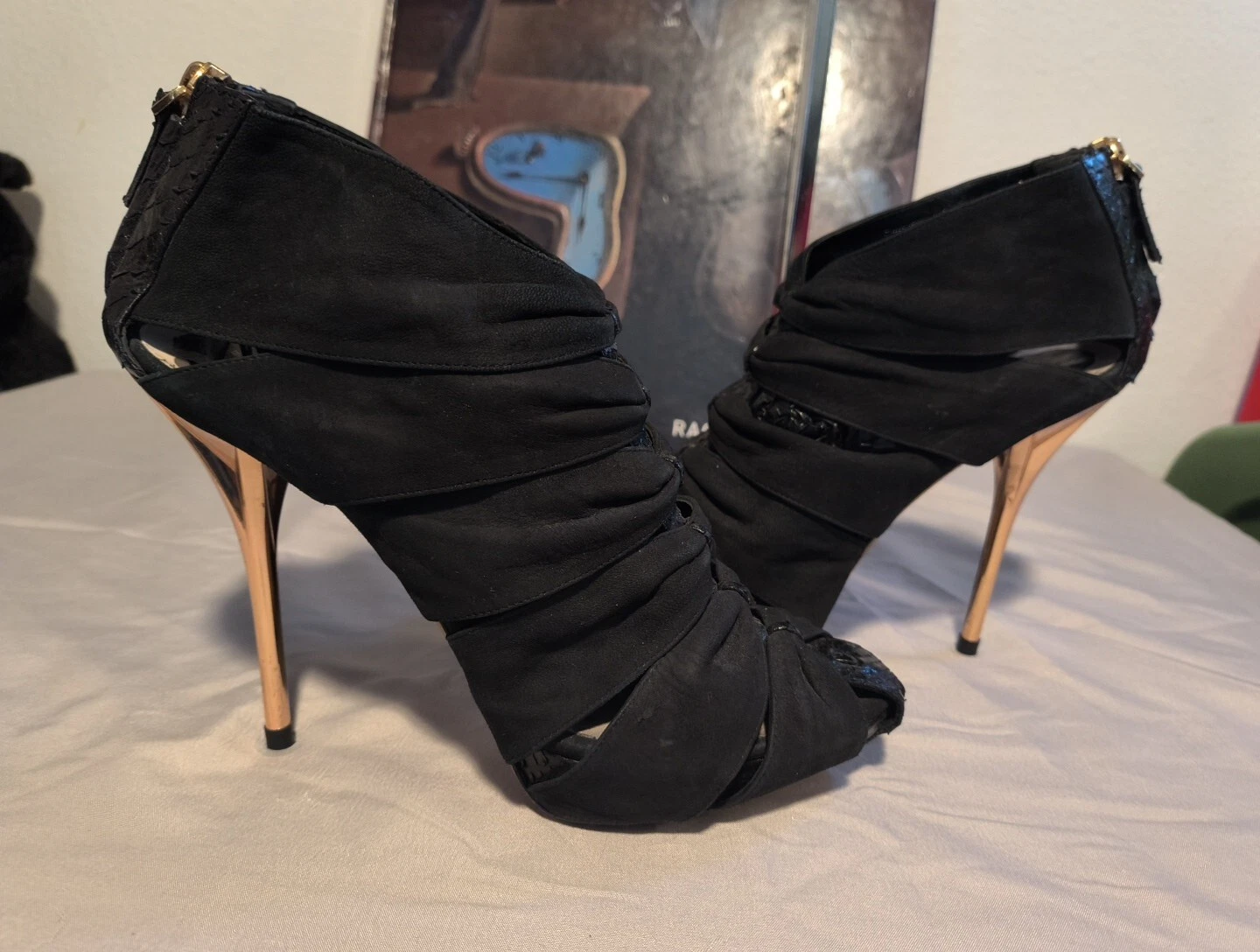 Escarpins à talons hauts Christian Dior en daim noir et python taille 37 1/2 6,5, 7