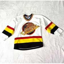 Vintage 90s CCM Vancouver Canucks NHL Jersey Signed