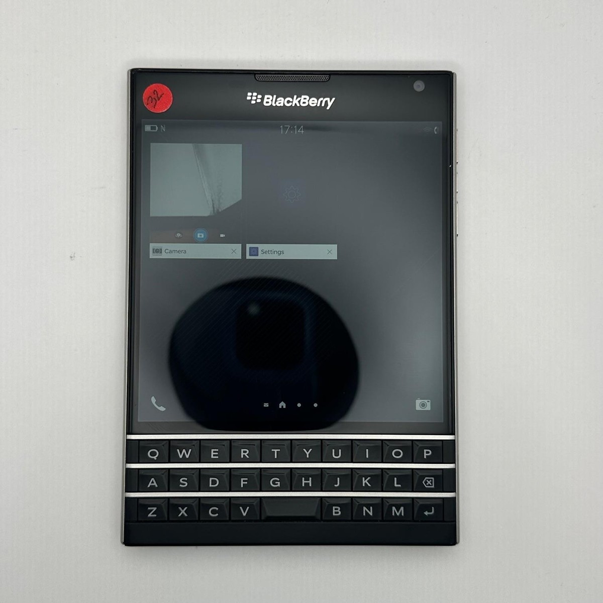 BlackBerry Passport - Black Unlocked 4G Smartphone - Excellent