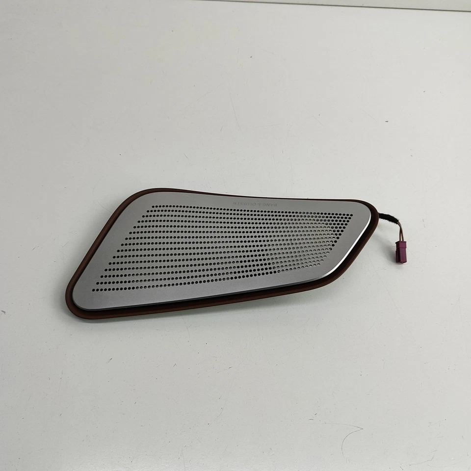 BMW 6 Cabrio F12 Rear Right Speaker Cover 9203157 4.4 Petrol 330kw 2012 29488760 - Image 4 of 4